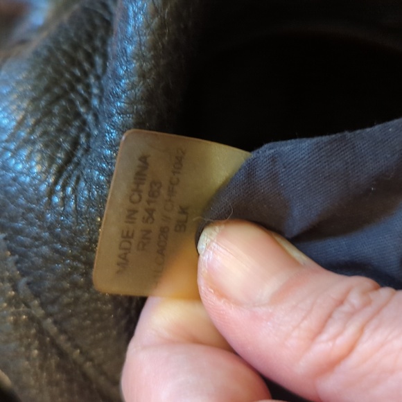 CK Leather and Metal shoulder bag - Picture 6 of 9